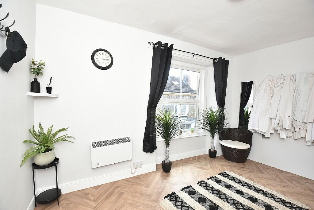 Additional property image - High Street, Wincanton, Somerset, BA9