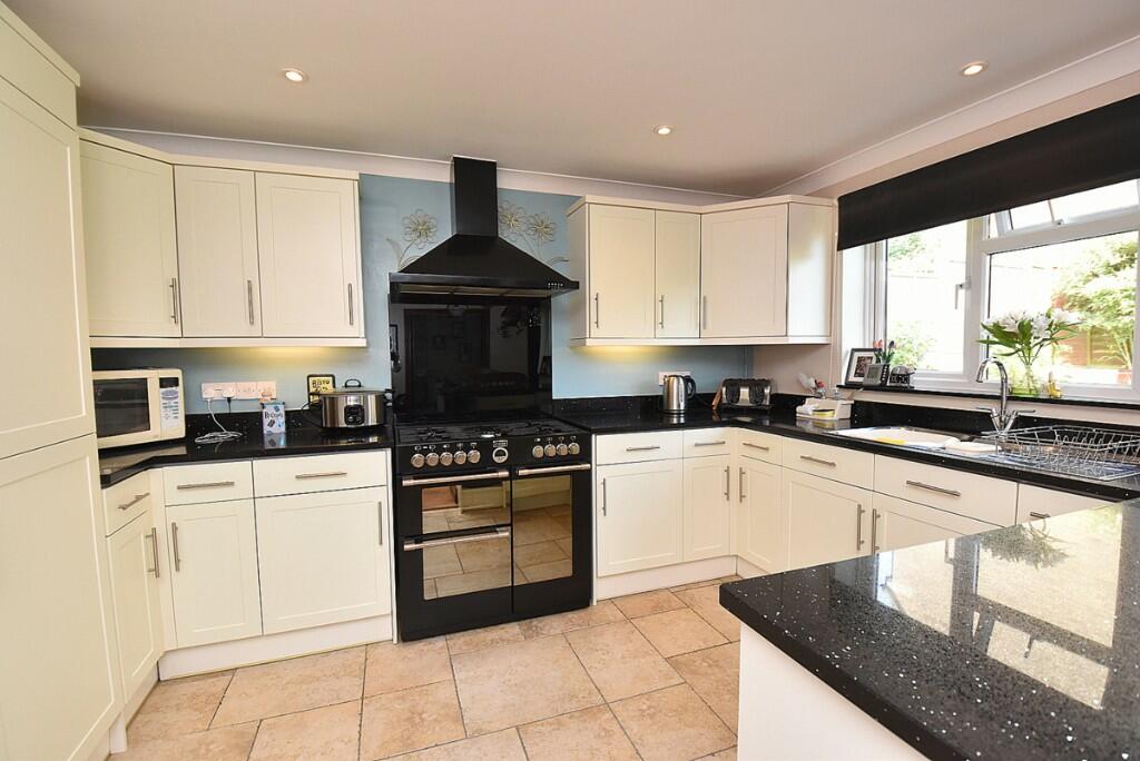 Additional property image - Greenway Close Wincanton BA9