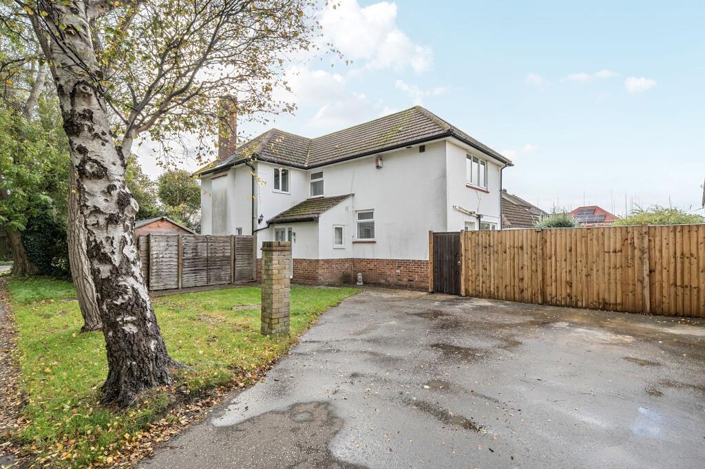 Main image of property: Pinehurst Park, Aldwick, Bognor Regis, PO21