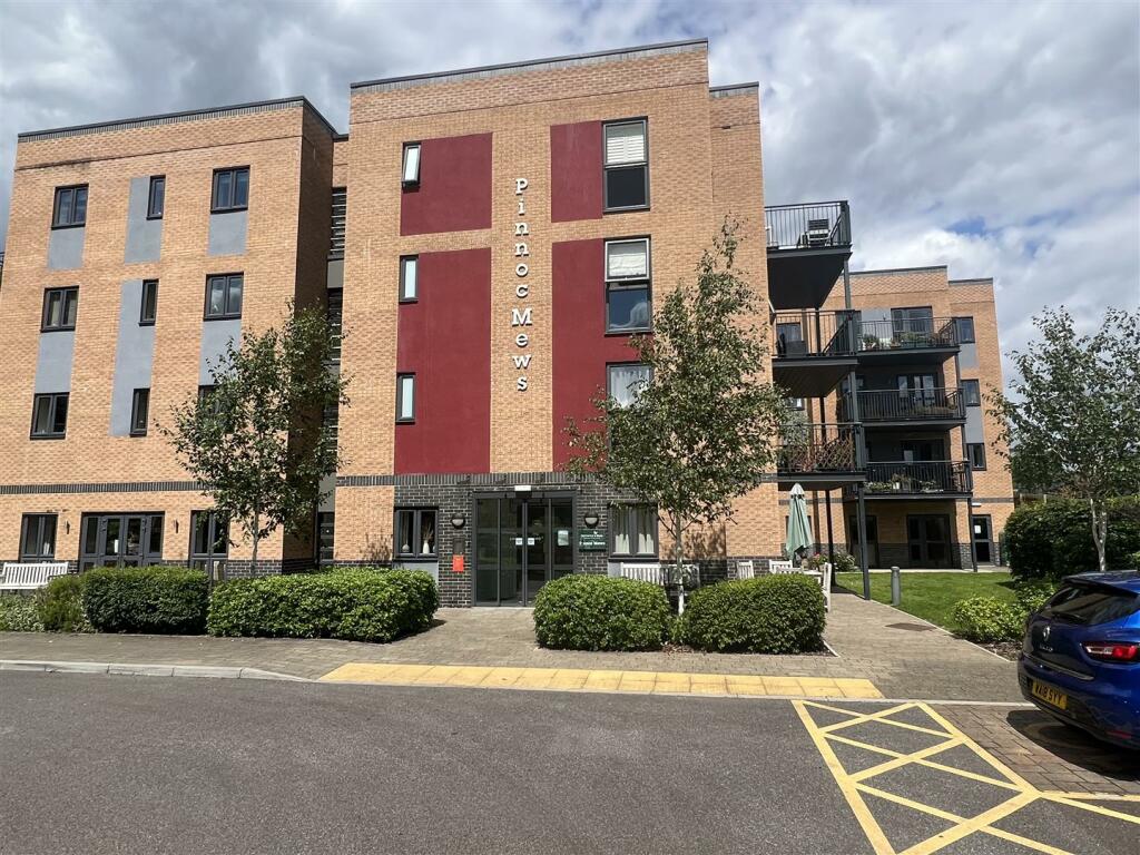 1 bedroom retirement property for sale in Bakers Way, Exeter, EX4