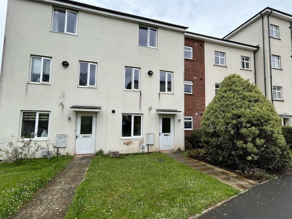 4 bedroom terraced house for rent in Thursby Walk, Exeter, EX4