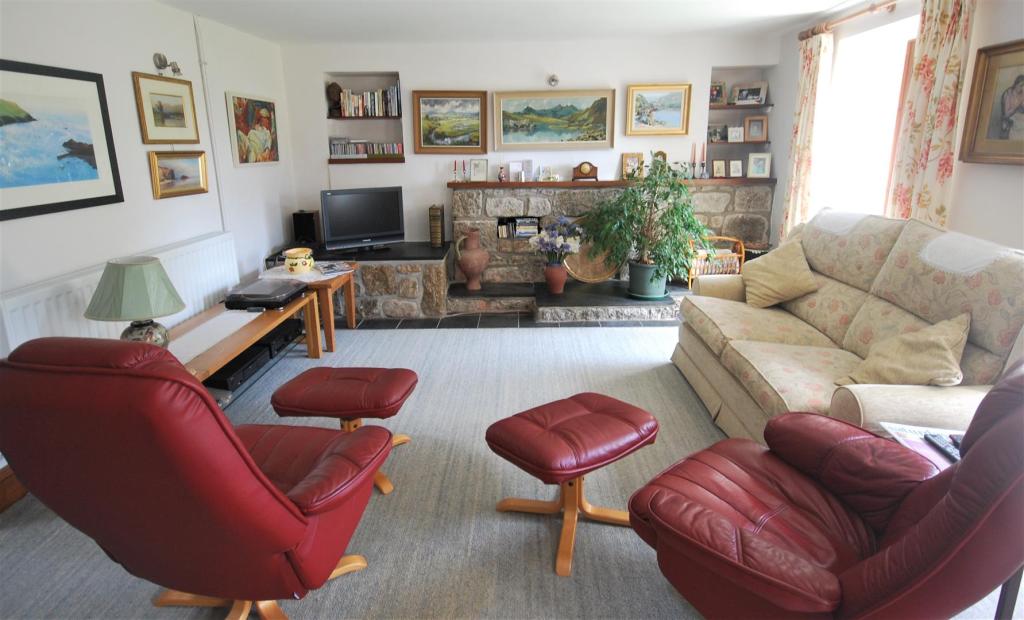 4 bedroom detached house for sale in Porthcurno, St Levan, TR19