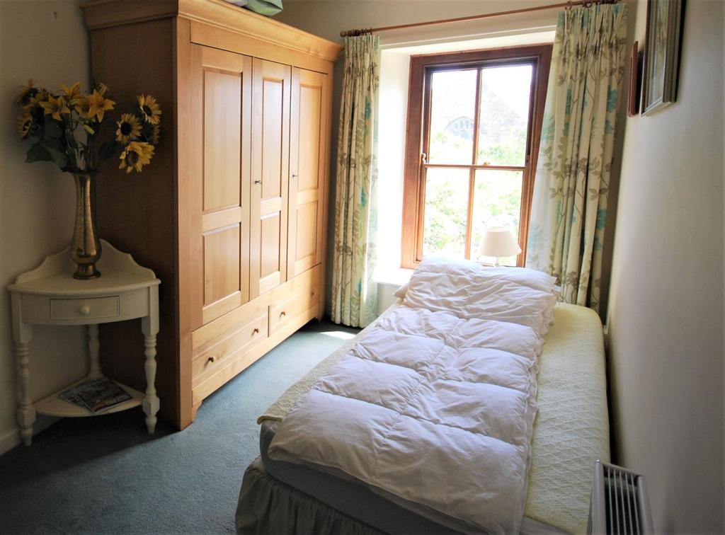 4 bedroom detached house for sale in Porthcurno, St Levan, TR19