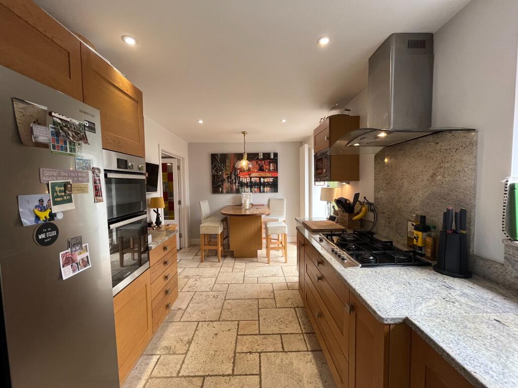 4 bedroom link detached house for sale in Ranelagh Crescent, Mill Ride