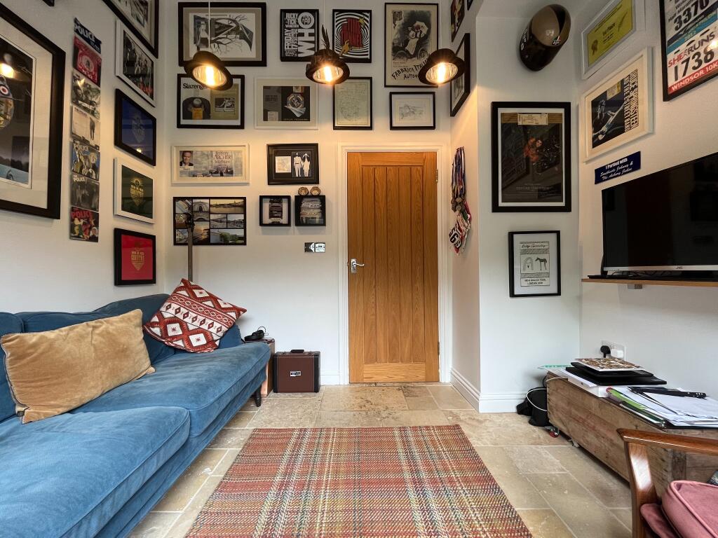 4 bedroom link detached house for sale in Ranelagh Crescent, Mill Ride