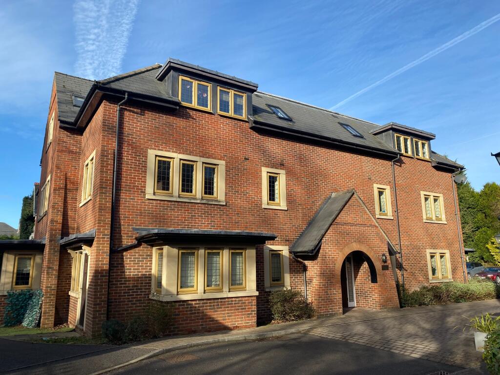 Main image of property: Vernon Court, London Road, Ascot, Berkshire SL5 8DS