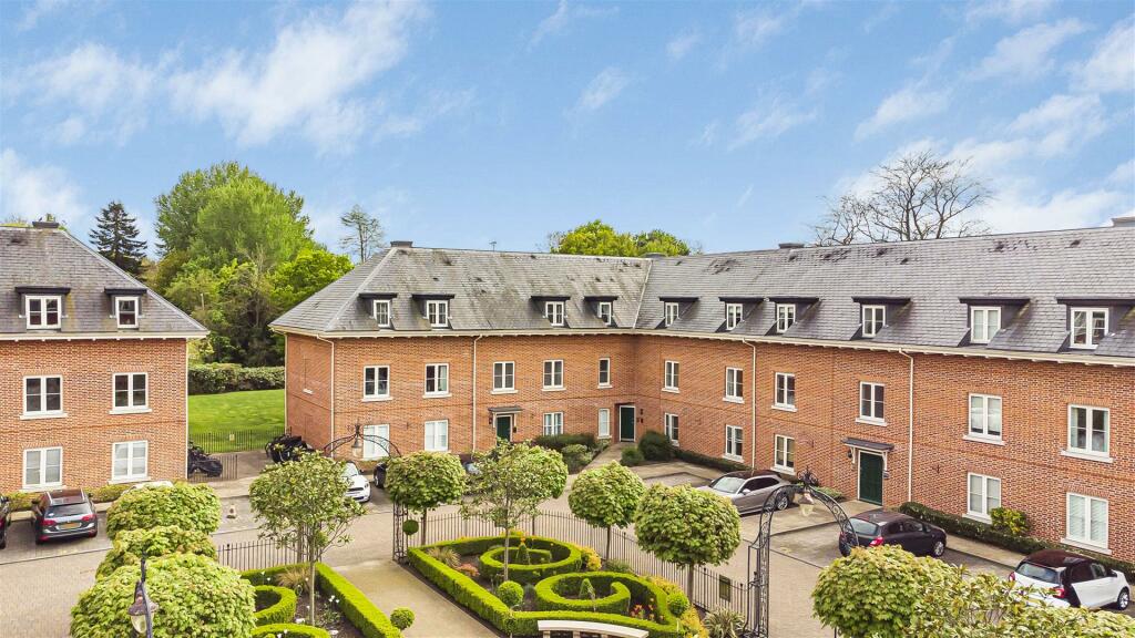 2 bedroom apartment for sale in One Of The Best! Large Apartment in