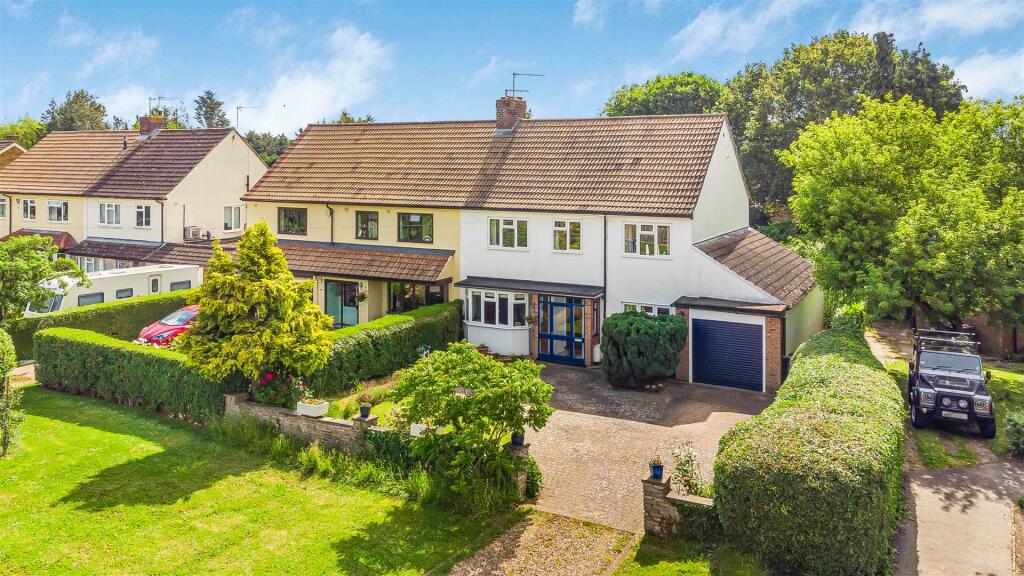 5 bedroom semi-detached house for sale in Birch Green, Hertford, SG14