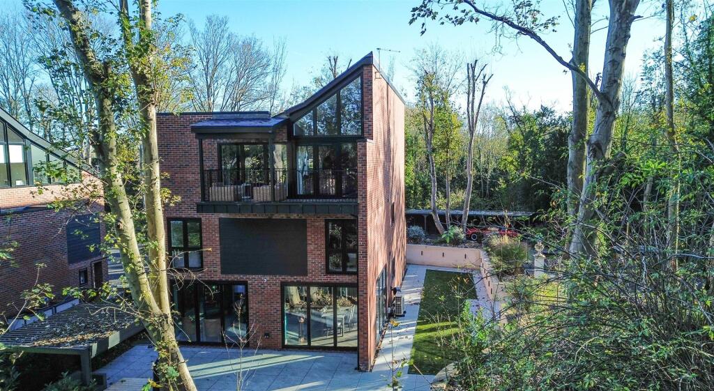 Main image of property: Wilderness Grove, Stanstead Abbotts