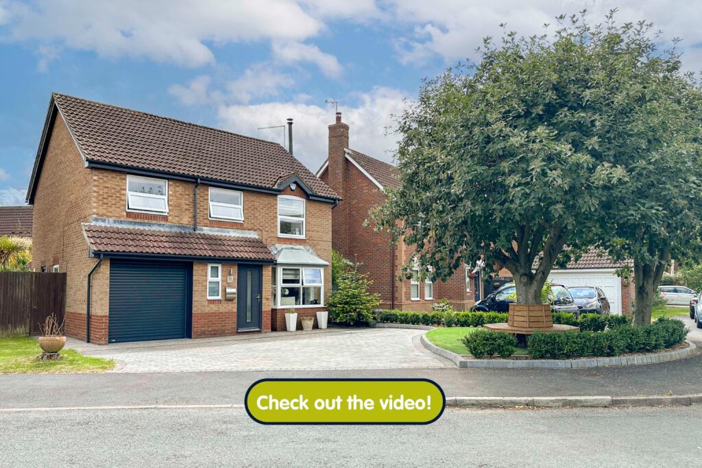 4 bedroom detached house for sale in Oriel Close, Walkington, Beverley