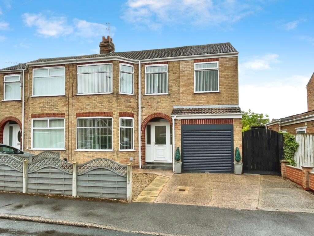 Main image of property: Kings Mead, Woodmansey, Beverley, HU17 0TF