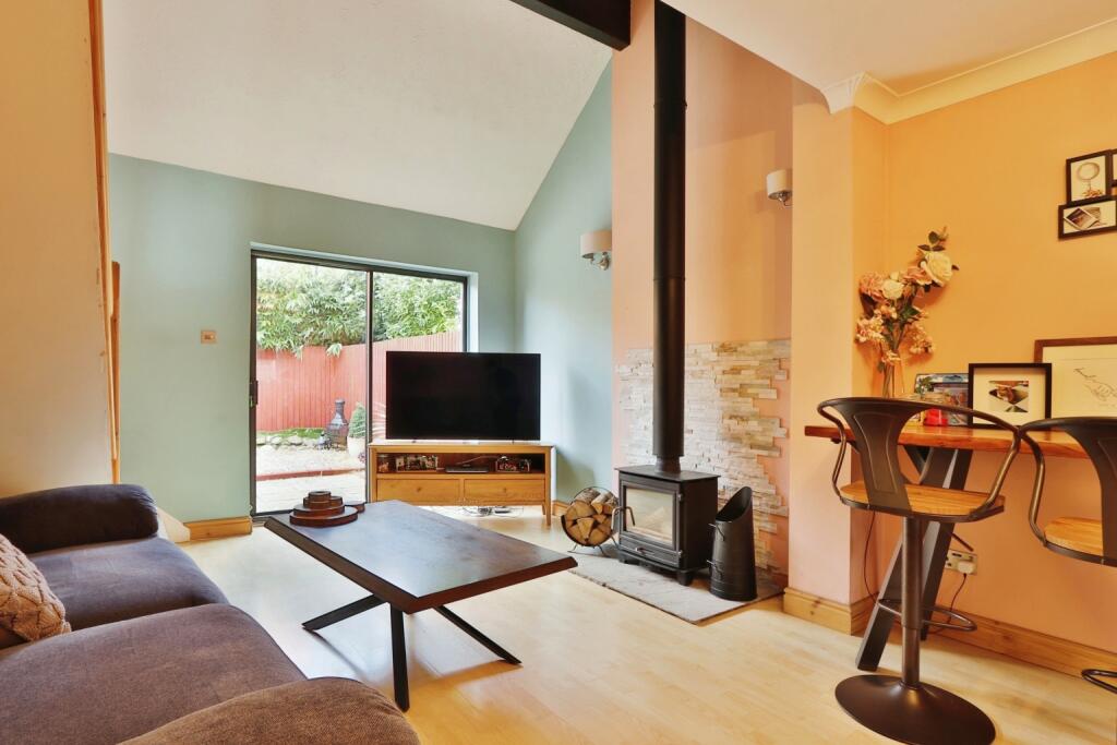 2 bedroom terraced house for sale in Boatswain Croft, Hull, East Riding Of Yorkshire, HU1 2EJ, HU1