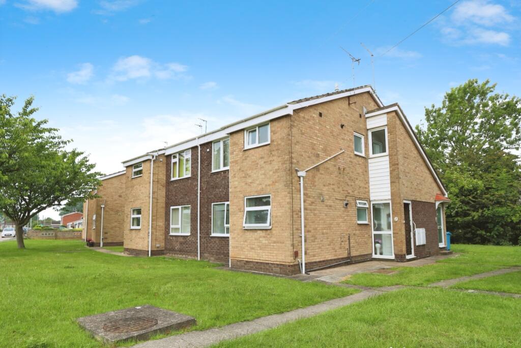2 bedroom ground floor flat