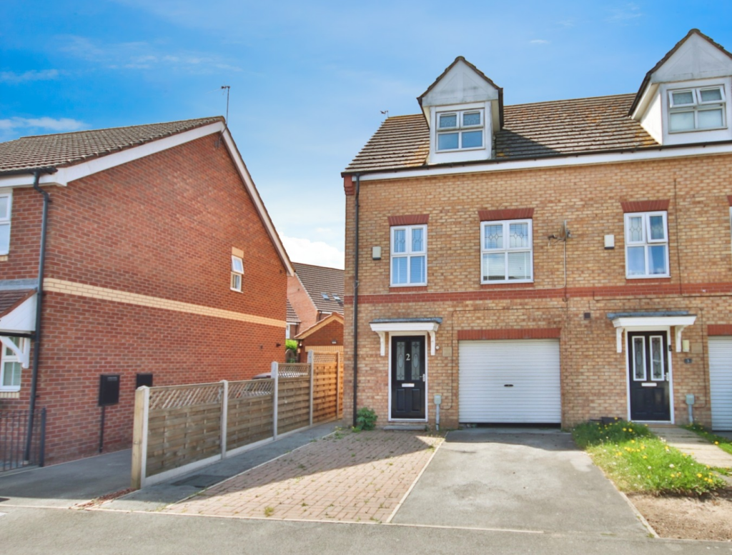 Main image of property: Easter Wood Close, Bransholme, Hull, East Riding of Yorkshire, HU7 4ZR