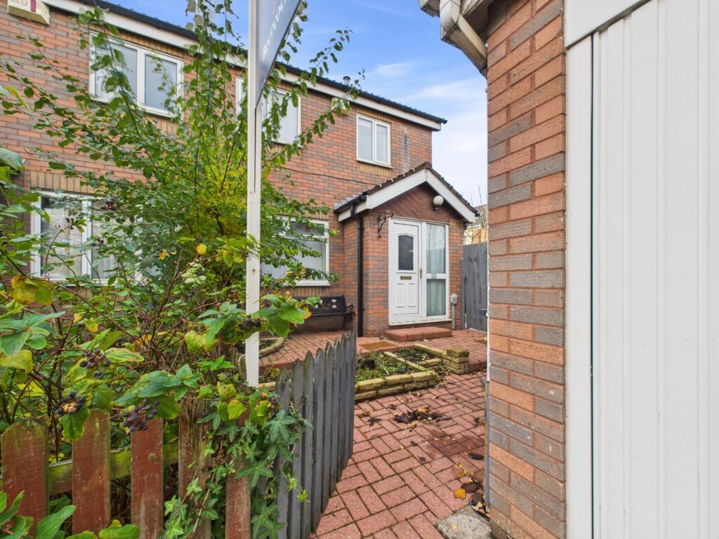 Main image of property: Bannister Drive, Hull, HU9 1EJ