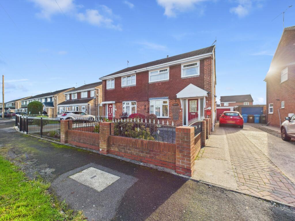 Main image of property: Grosmont Close, Hull, HU8 9LW