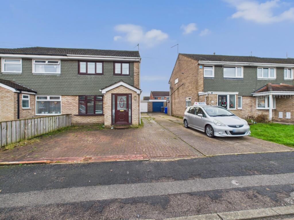 Main image of property: Grosmont Close, Hull, East Riding of Yorkshire, HU8 9LW
