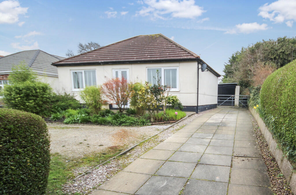 2 bedroom detached bungalow for sale in Wood Lane, Hawarden, CH5