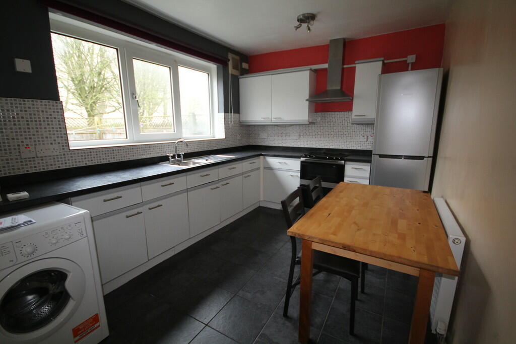 Additional property image - Green Lane Estate, Sealand