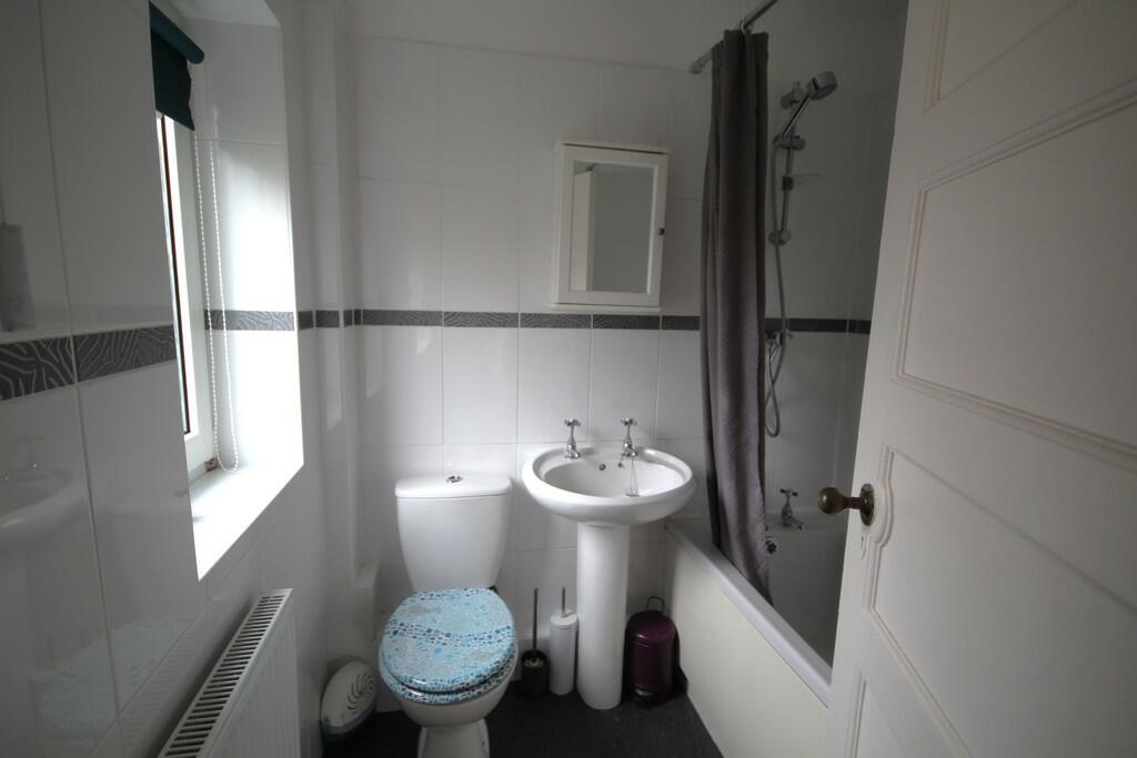 Additional property image - Green Lane Estate, Sealand
