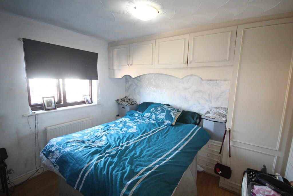 3 bedroom semidetached house for sale in Rhosrobin Road, New Rhosrobin