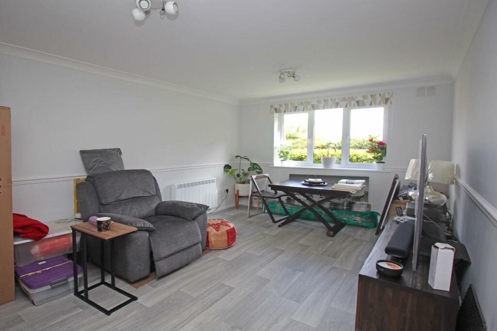 1 bedroom flat for sale in Prestatyn Close, Stevenage, SG1