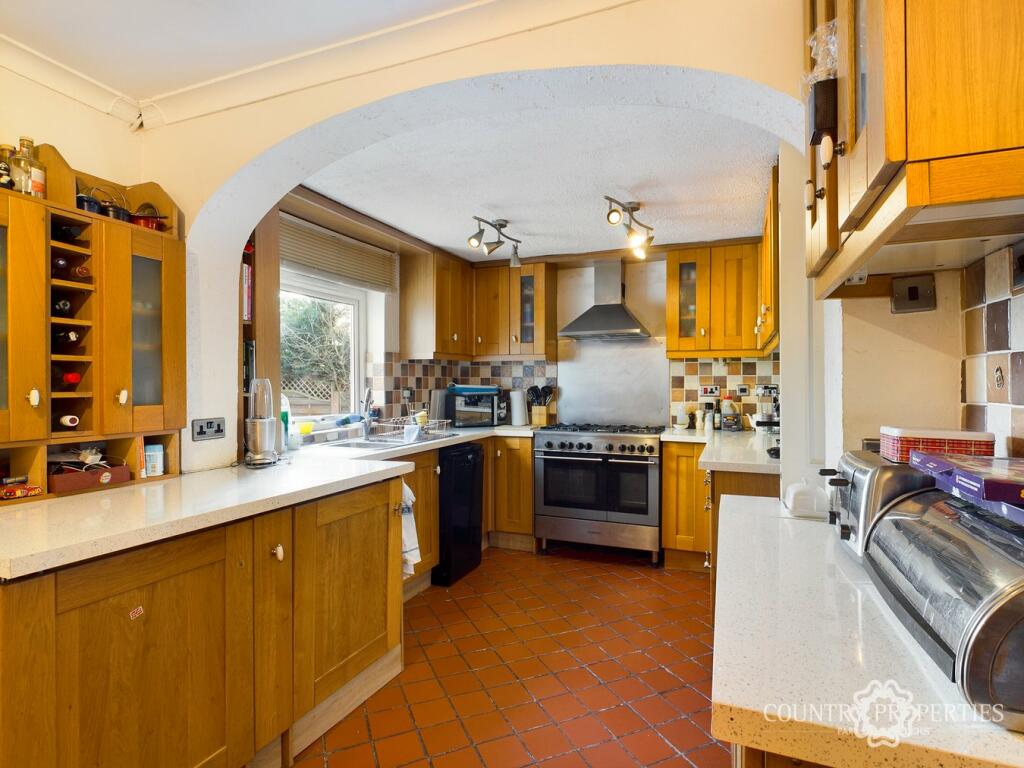Additional property image - Great North Road, Welwyn Garden City, AL8