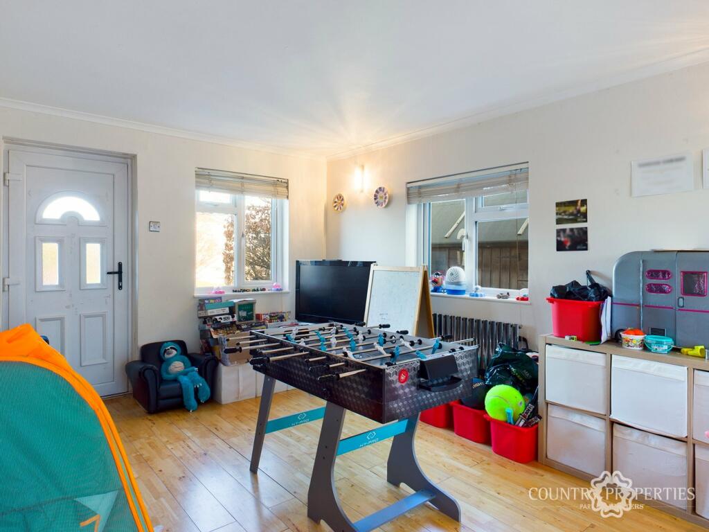 Additional property image - Great North Road, Welwyn Garden City, AL8