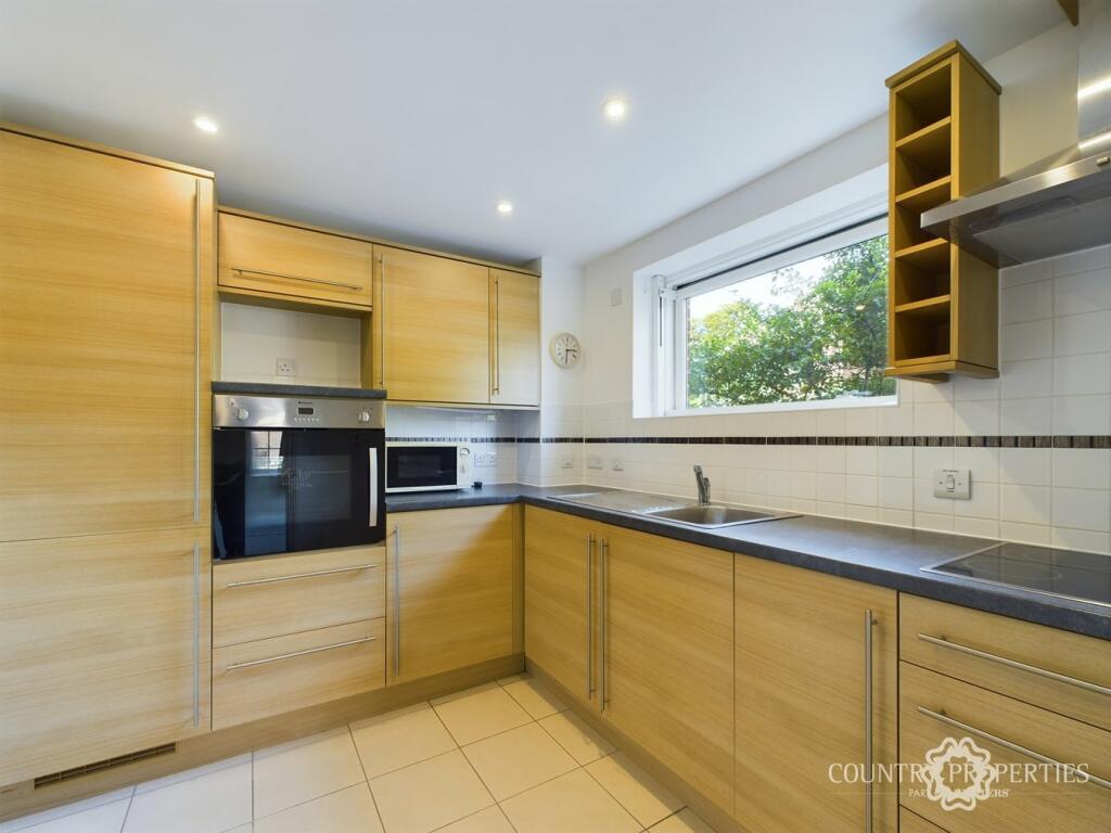 Additional property image - College Way, Welwyn Garden City, AL8