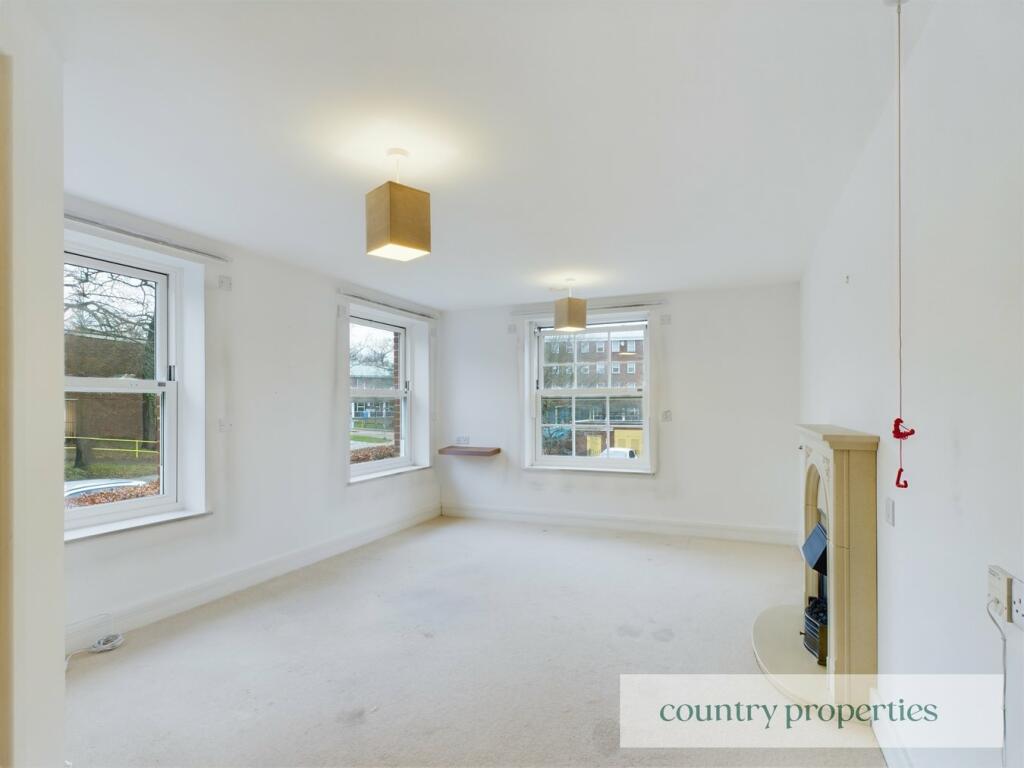 Additional property image - College Way, Welwyn Garden City, AL8