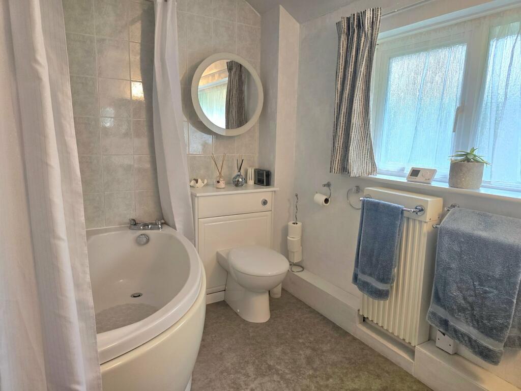 Additional property image - Knightsfield, Welwyn Garden City, AL8