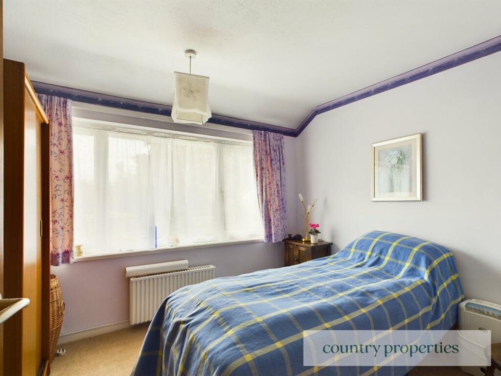 Additional property image - Knightsfield, Welwyn Garden City, AL8