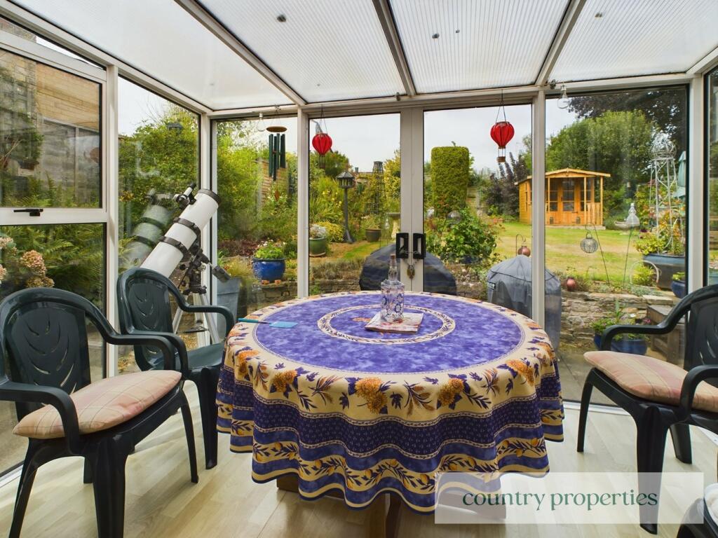 Additional property image - Knightsfield, Welwyn Garden City, AL8