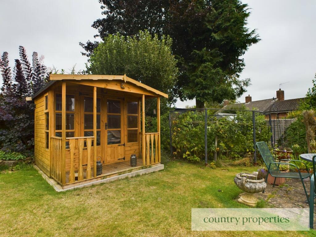 Additional property image - Knightsfield, Welwyn Garden City, AL8