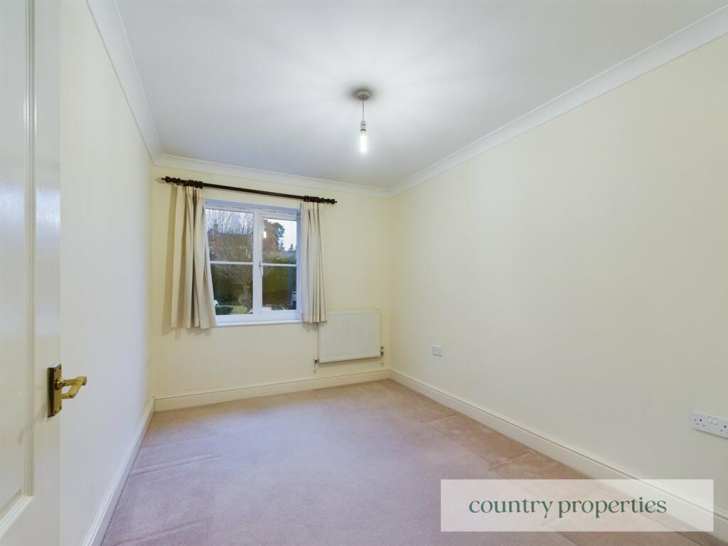 Additional property image - Oaklands Court, WELWYN, AL6