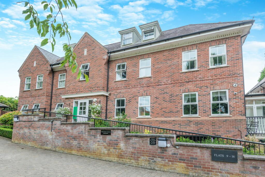 Additional property image - Wendover Lodge, Church Street, WELWYN, AL6