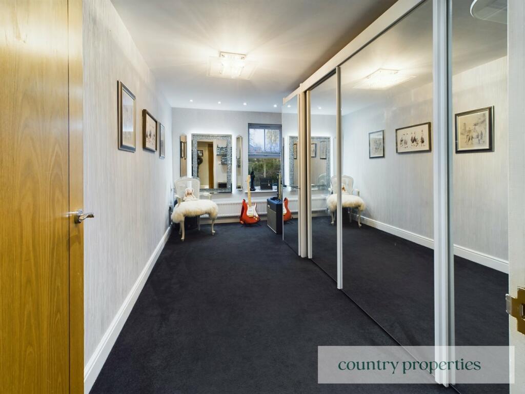 Additional property image - Wendover Lodge, Church Street, WELWYN, AL6