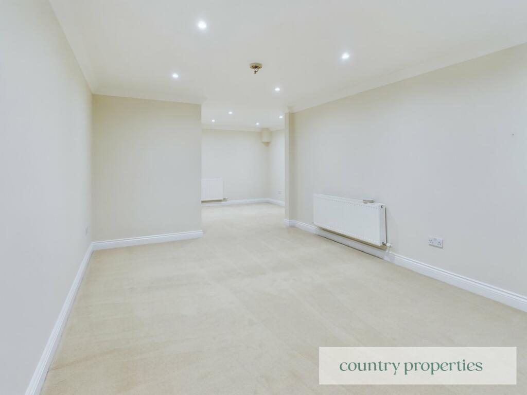 Additional property image - Digswell Rise, Welwyn Garden City, AL8