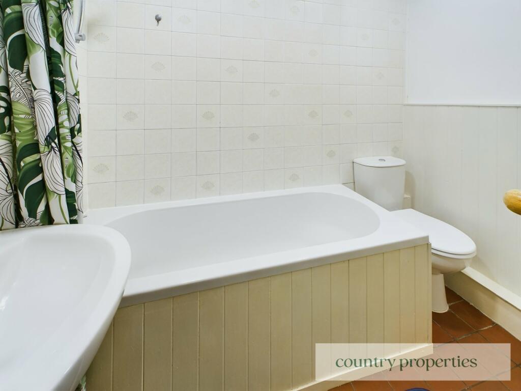 Additional property image - London Road, Welwyn, AL6