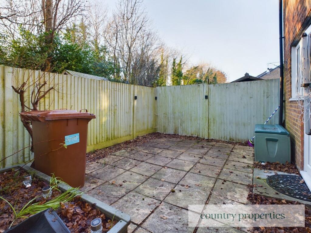 Additional property image - Ramblers Way, Welwyn Garden City, AL7
