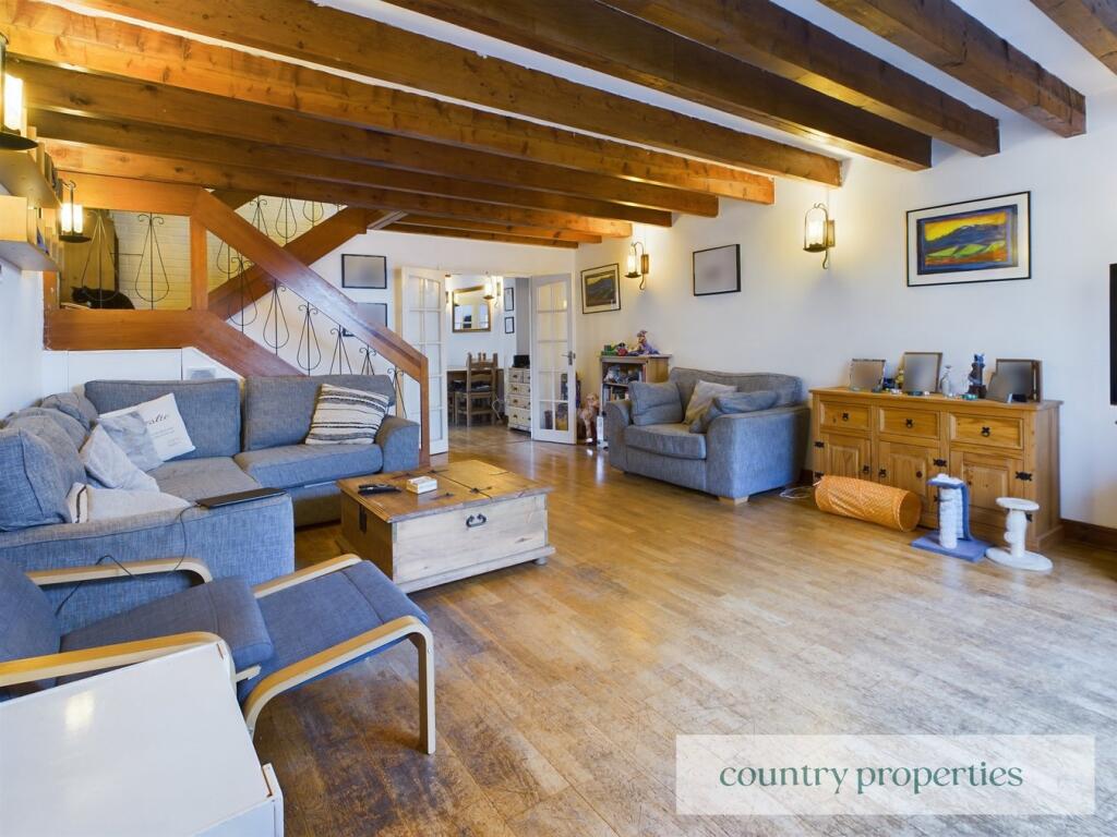 Additional property image - Wren Wood, Welwyn Garden City, AL7