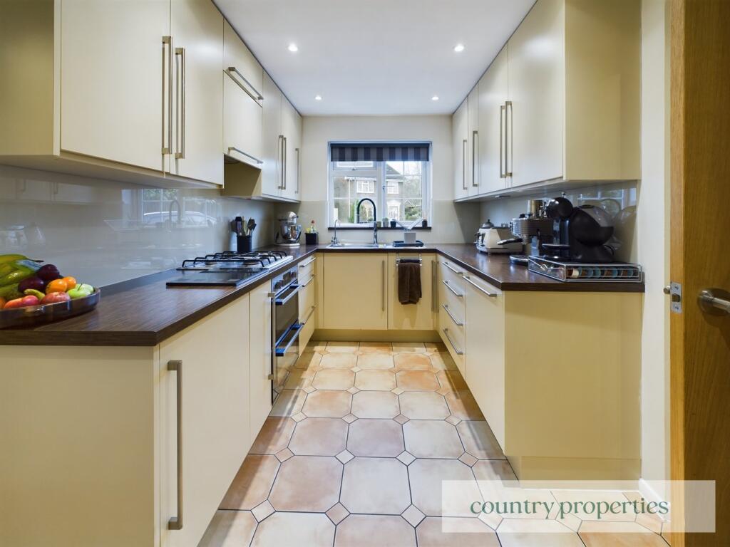 Additional property image - The Shaws, Welwyn Garden City, AL7