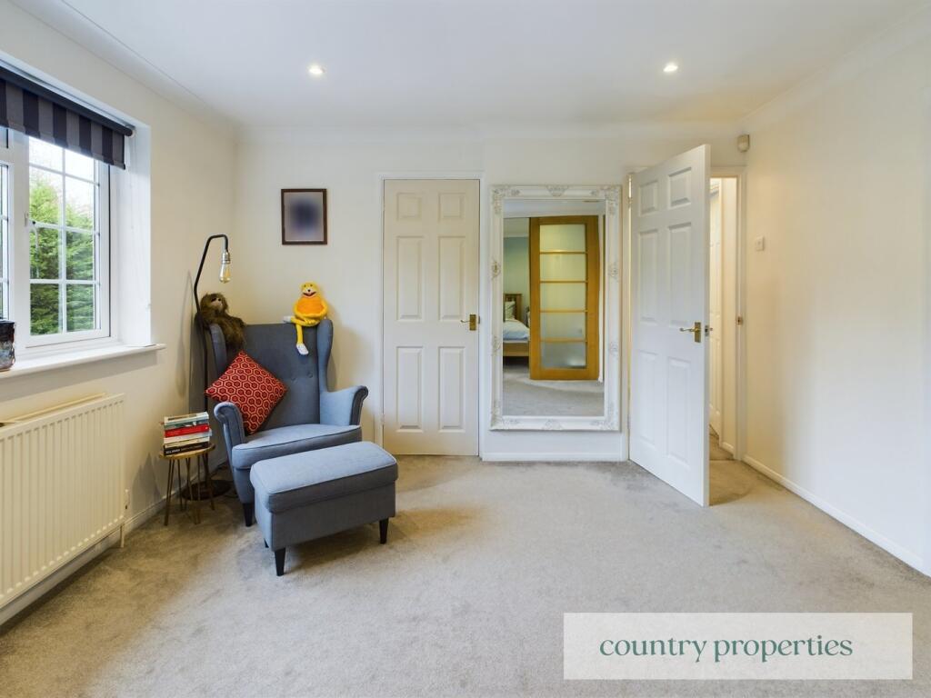 Additional property image - The Shaws, Welwyn Garden City, AL7