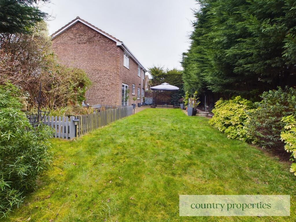 Additional property image - The Shaws, Welwyn Garden City, AL7