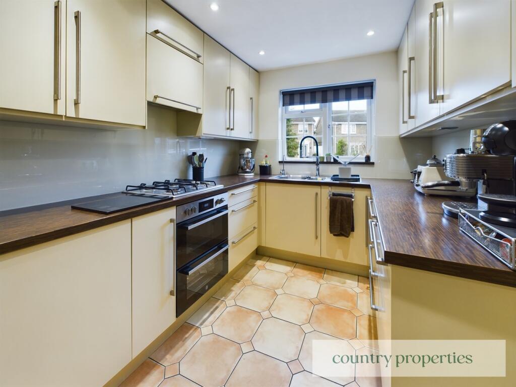 Additional property image - The Shaws, Welwyn Garden City, AL7