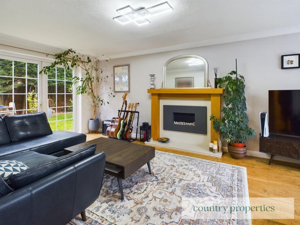 Additional property image - The Shaws, Welwyn Garden City, AL7