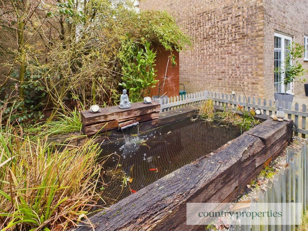 Additional property image - The Shaws, Welwyn Garden City, AL7