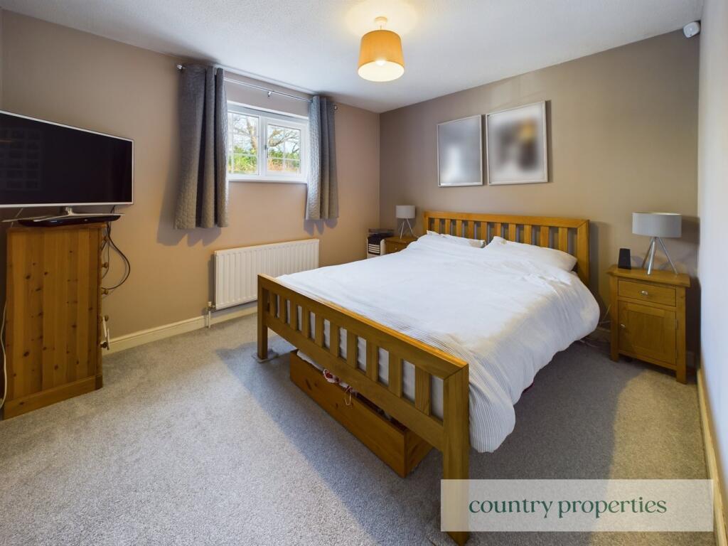 Additional property image - Oak Piece, Welwyn, AL6