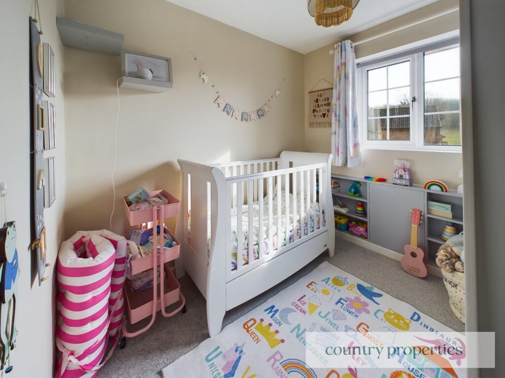 Additional property image - Oak Piece, Welwyn, AL6
