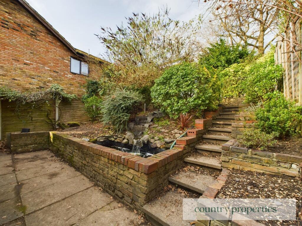 Additional property image - Oak Piece, Welwyn, AL6
